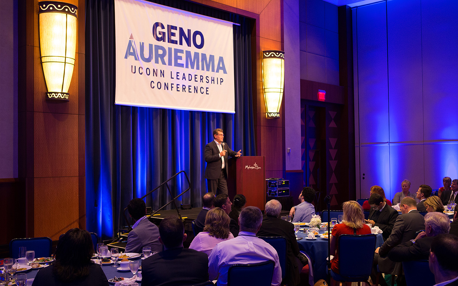 Coach Geno Auriemma talks about "Changing the Game" at the last Geno Auriemma UConn Leadership Conference, in 2014. (Steve Slade/UConn)