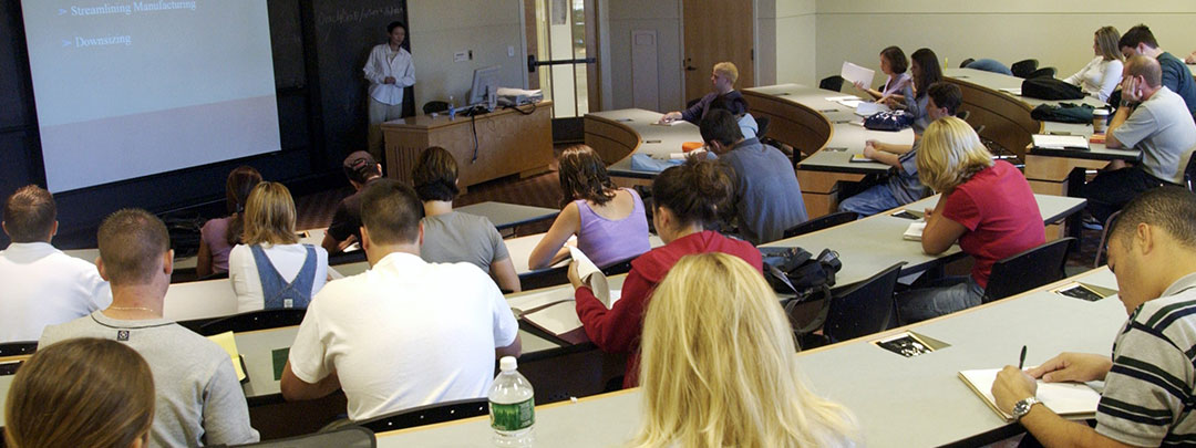 Undergraduate Students at the UConn School of Business