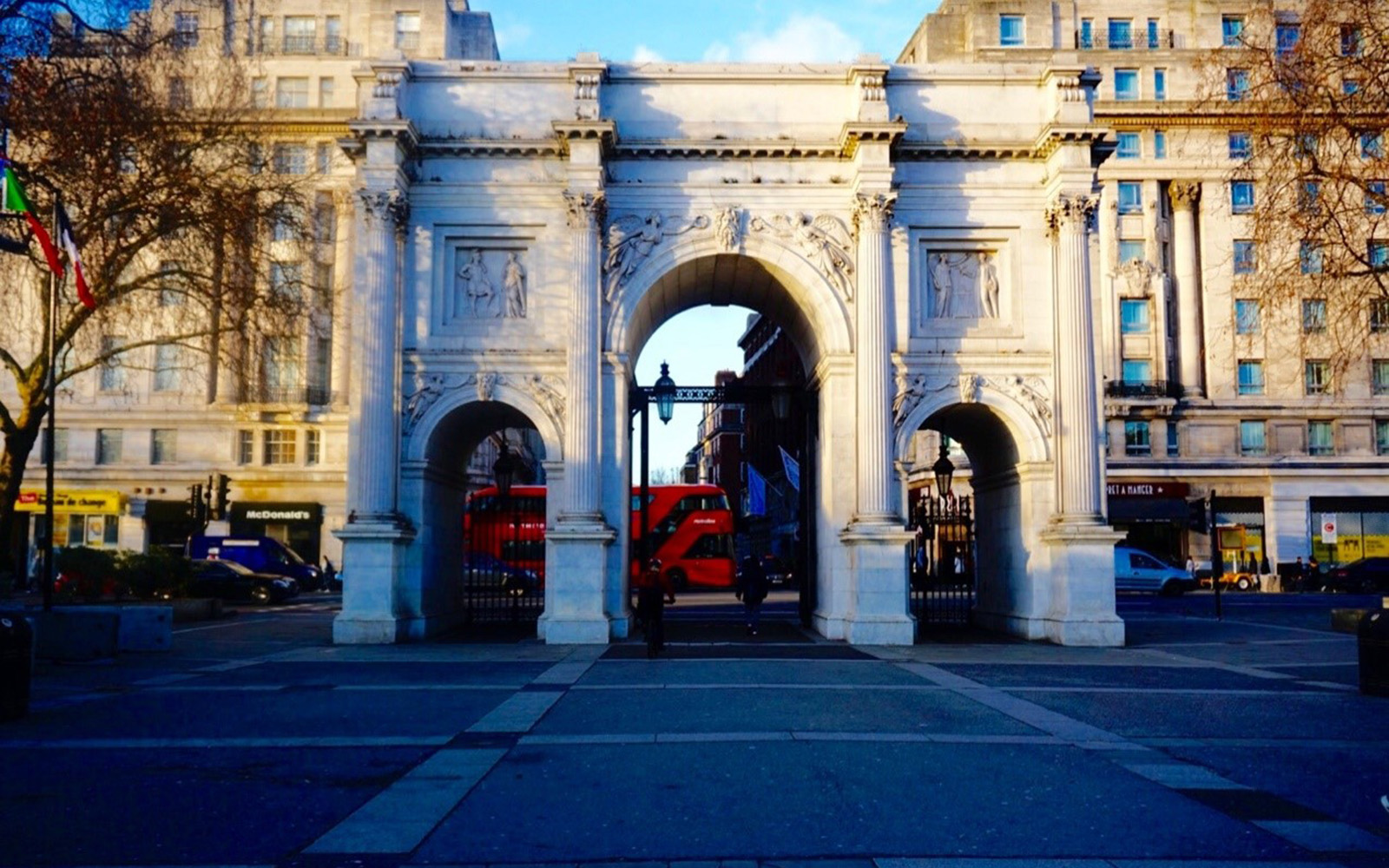 Marble Arch in London (Auna Harvey/UConn School of Business)
