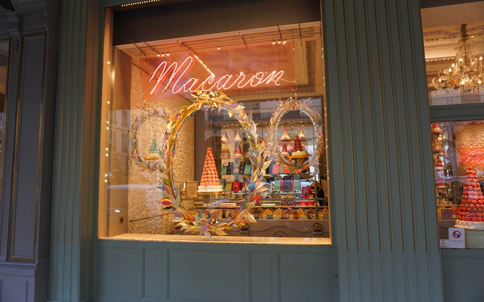 Ladurée Bakery in Paris. (Auna Harvey/UConn School of Business)