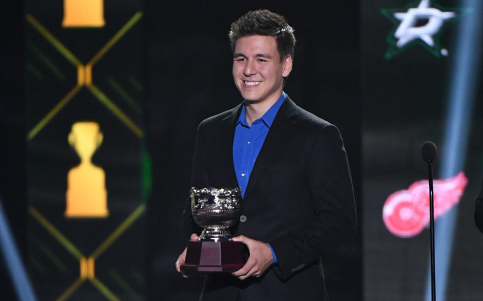 James Holzhauer, 'Jeopardy!' champion and professional sports gambler, prepares to present a trophy at the 2019 NHL Awards in Las Vegas, Nevada, on June 19, 2019. (Ethan Miller/Getty Images)
