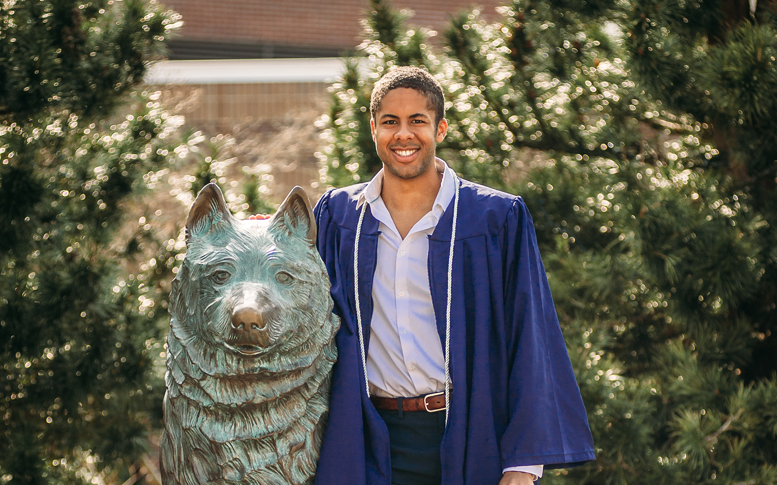 Senior Michael Greaves '21 (BUS) posing with Jonathan earlier this Spring. (Contributed Photo)